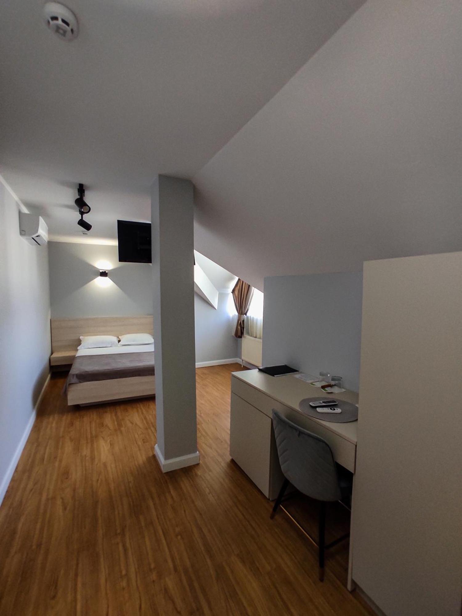 Vip Hotel Izmajil Exteriör bild