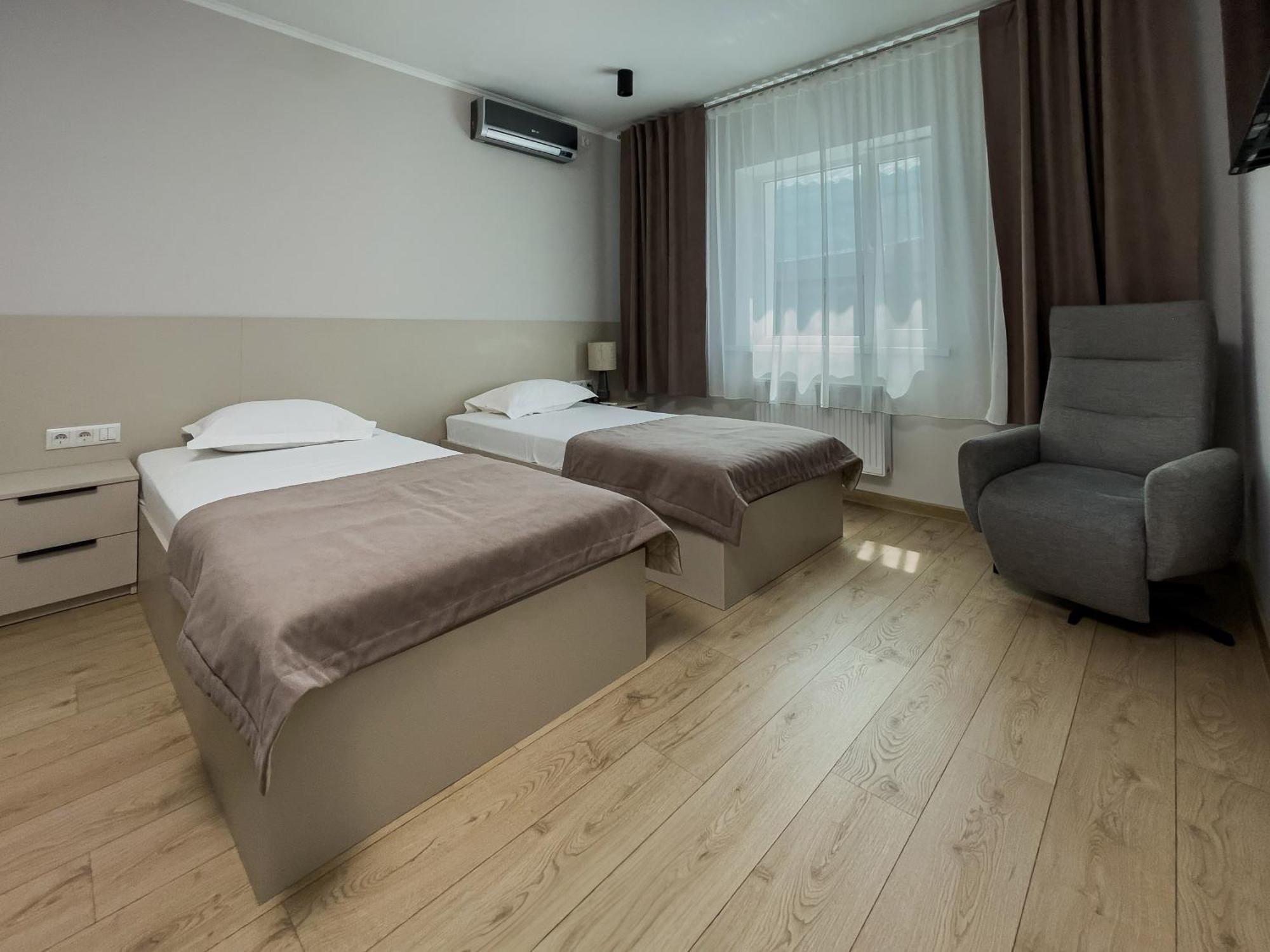 Vip Hotel Izmajil Exteriör bild